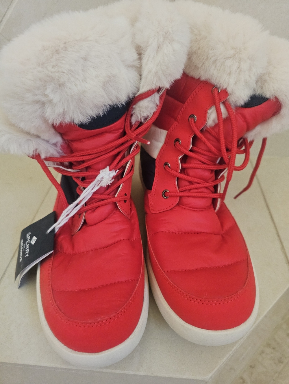 Sperry Bearing Plushwave Women’s Red Winter Lace-Up Boots with Faux Fur Collar